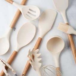 Juego de menage 6 Piezas silicona con madera
