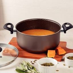 Olla con Tapa de Vidrio 4.9Lts  24cm Paris